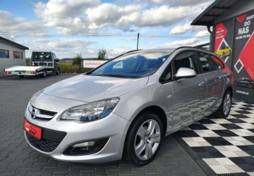 Opel Astra J Sports Tourer Facelifting 1.4 Turbo ECOTEC 140KM 2015 Opel Astra Opel Astra J Sport Tourer 1.4BenzLPG 1.4 BenzynaLPG 140KM, zdjęcie 10