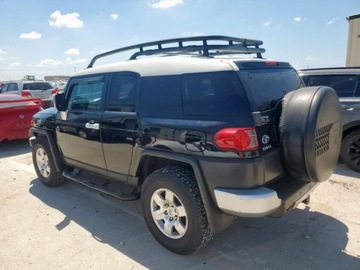 Toyota FJ Cruiser 2008 Toyota FJ 2008, po gradobiciu, od ubezpieczalni 4.0 Benzyna 243KM, zdjęcie 3