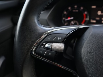 Skoda Octavia IV Scout 1.5 TSI ACT 150KM 2021 Skoda Octavia 1.5 TSI, Salon Polska, zdjęcie 18