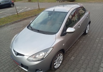 Mazda 2 II Hatchback 5d 1.3 86KM 2010 Mazda 2 Bezwypadkowy - klimatyzacja - benzyna 1,3 - 86 KM 1.3 Benzyna 86KM, zdjęcie 3