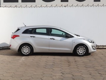 Hyundai i30 II Wagon 1.4 CRDi 90KM 2013 Hyundai i30 1.4 CRDi, Salon Polska, Klima, zdjęcie 5
