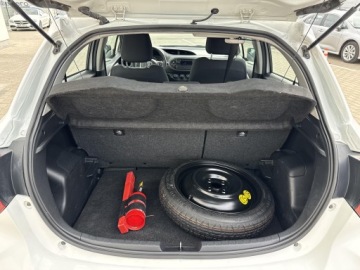 Toyota Yaris III Hatchback 5d Facelifting 2017 1.5 Dual VVT-iE 111KM 2018 Toyota Yaris 1,5-Dual-VVT-iE III (2011-2019) 1,5-D, zdjęcie 9