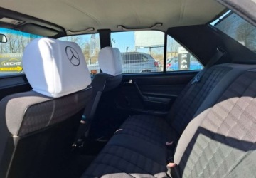 Mercedes 190 2.0 102KM 1989 Mercedes-Benz W201 (190) Mercedes-Benz W201 (190) 2.0 Benzyna 102KM, zdjęcie 21