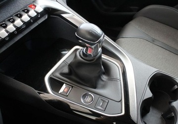 Peugeot 3008 II Crossover Facelifting  1.2 PureTech 130KM 2023 Peugeot 3008 2023 FV23 Od RiA 1.2 Benzyna 130KM, zdjęcie 7