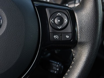 Toyota Yaris III Hatchback 5d Facelifting 2017 1.5 Dual VVT-iE 111KM 2017 Toyota Yaris 1.5 Dual VVT-i, Salon Polska, zdjęcie 19