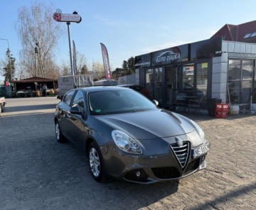 Alfa Romeo Giulietta Nuova II Hatchback 5d 1.4 TB 16v 120KM 2010