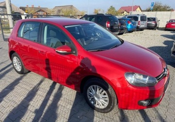 Volkswagen Golf VI Hatchback 5d 1.6 102KM 2010 Volkswagen Golf 1.6 mpi ,bezwypadek ,tuv do 2027r ,jeden wlasc,BORDO metal, zdjęcie 1