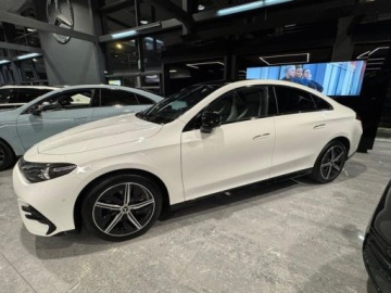 Mercedes CLA C118/X118 2026 MERCEDES-BENZ CLA 200 AMG Line Sedan 1.5 (163KM) 2026, zdjęcie 2