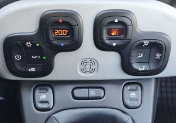 Fiat Panda III Hatchback 5d seria 4 1.0 Hybrid 70KM 2021 Fiat Panda mildHybrid City Cross, Czujniki parkowania, Klimatyzacja, Salon, zdjęcie 22