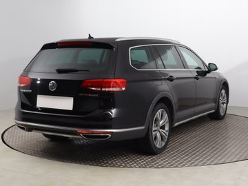 Volkswagen Passat B8 Variant 2.0 TDI SCR 240KM 2017 VW Passat 2.0 BiTDI, Salon Polska, Serwis ASO, zdjęcie 4
