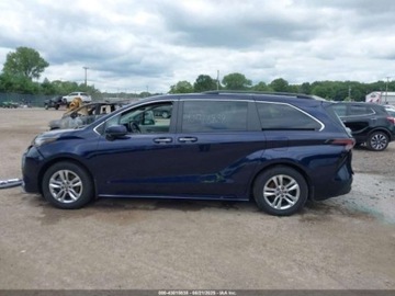 Toyota Sienna III 2023 Toyota Sienna 2023 TOYOTA SIENNA XLE 2.5 Hybryda 189KM, zdjęcie 9