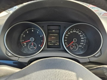 Volkswagen Golf VI 2011 Volkswagen Golf 1,2 benzyna 86KM, zdjęcie 12