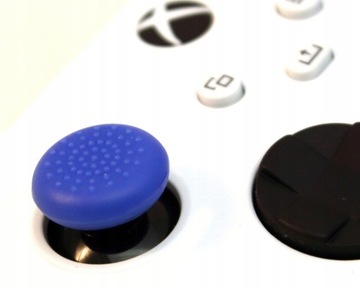 Накладки IRIS 4x из ТПУ для аналоговых джойстиков контроллера Xbox One / Series синего цвета.