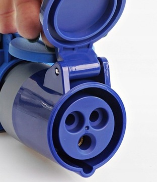 АДАПТЕР CEE ВИЛКА 230 В РОЗЕТКА IP44