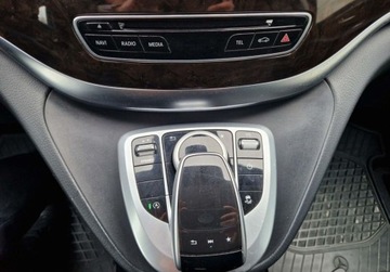 Mercedes Klasa V W447 Ekstra Długi 2.1 V220 d 163KM 2017 Mercedes-Benz Klasa V 2,2 diesel 163KM6 osobowyAutomax4x4Salon PLASO1 wlas, zdjęcie 17