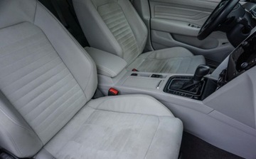 Volkswagen Passat B8 Limousine Facelifting 2.0 TSI 190KM 2019 Volkswagen Passat 2,0 TSI 190 KM 2.0 Benzyna 190KM, zdjęcie 17