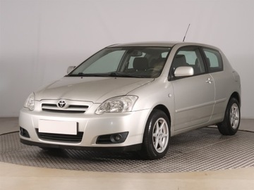 Toyota Corolla IX (E12) Hatchback 2.0 D-4D 116KM 2005 Toyota Corolla 2.0 D-4D, HAK, Klima, Klimatronic, zdjęcie 1