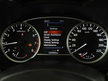 Nissan Micra V 1.0 IG-T 92KM 2022 Nissan Micra Klimatyzacja Czujniki parkowania, zdjęcie 21