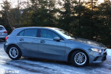 Mercedes Klasa A W177/V177 Hatchback 1.3 160 109KM 2020 Mercedes-Benz Klasa A Mercedes-Benz Klasa A 160 Style 1.3 Benzyna 109KM, zdjęcie 2
