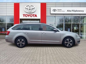 Skoda Octavia III Kombi Facelifting 1.6 TDI 115KM 2020 Skoda Octavia Skoda Octavia 1.6 TDI SCR Ambition 1.6 Diesel 116KM, zdjęcie 6