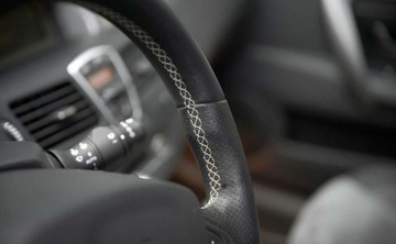 Renault Laguna III Hatchback 2.0T 16v 170KM 2011 Renault Laguna Renault Laguna 2.0 TCe 170 Initiale 2.0 Benzyna 170KM, zdjęcie 20