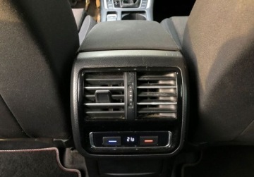 Volkswagen Passat B8 Variant 2.0 TDI BlueMotion SCR 150KM 2018 Volkswagen Passat Passat 2.0 TDI 150KM SCR Comfortline Automat Vat Mar, zdjęcie 31