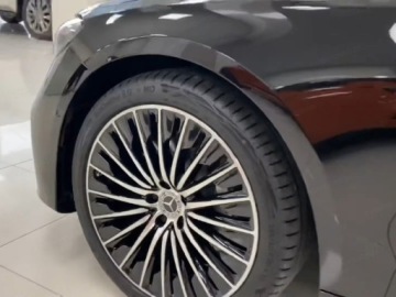 Mercedes Klasa E W214 Sedan 2.0 220d 197KM 2025 E Klasa 220 d 4-Matic AMG 2.0 (197KM) 2025, zdjęcie 11