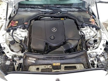Mercedes Klasa C W206 Limuzyna 2.0 300 258KM 2024 Mercedes-Benz Klasa C 2024r., C 300 4MATIC, 2.0L, od ubezpieczalni 2.0, zdjęcie 10