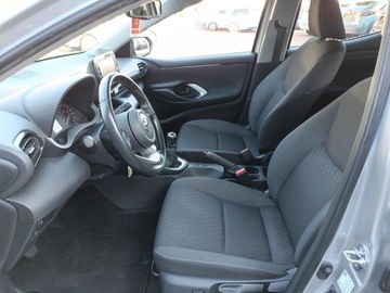 Toyota Yaris IV Hatchback 1.5 Dynamic Force 125KM 2023 Toyota Yaris 1,5-Dual-VVT-iE IV (2020-) 1.5VVT-i 1, zdjęcie 9