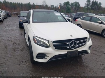 Mercedes GLC C253 2018 Mercedes-Benz GLC 2018 r., 2,0L GLC 300 4MATIC 2.0 Benzyna 241KM, zdjęcie 1