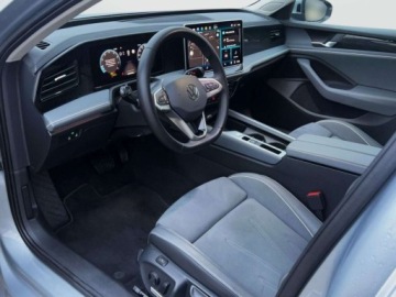 Volkswagen Passat B8 Variant Facelifting 1.5 TSI EVO 150KM 2024 Volkswagen Passat 1.5 eTSI 150KM Business SerwisASO Hak Kamera360 Virtual, zdjęcie 13