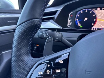 Volkswagen Arteon Shooting Brake R 2.0 TSI 320KM 2023 Volkswagen Arteon R 4Motion DCC ACC HarmanKardon Panoramiczny Dach Faktura, zdjęcie 18