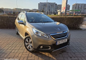 Peugeot 2008 I SUV Facelifting 1.2 PureTech 110KM 2016 Peugeot 2008 Automat 110KM Allure Bezwypadkowy Parktronic, zdjęcie 25
