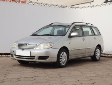 Toyota Corolla IX (E12) Kombi 2.0 D-4D 116KM 2005 Toyota Corolla 2.0 D-4D, HAK, Klima, El. szyby, zdjęcie 1