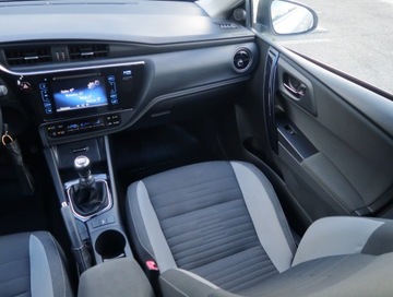 Toyota Auris II Touring Sports Facelifting 1.6 Valvematic 132KM 2015 Toyota Auris 1.6 Valvematic, Salon Polska, zdjęcie 7