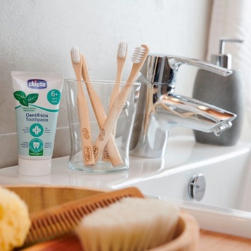 ЗУБНАЯ ЩЕТКА CHICCO ECO BAMBOO 36м+