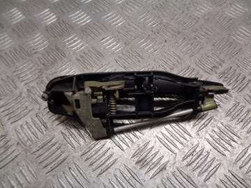 KLIKA PRAVÁ PŘEDNÍ VNĚJŠÍ BMW E46 8253454