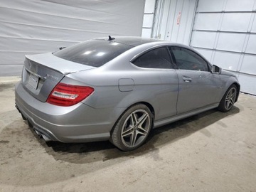 Mercedes Klasa C W205 2014 Mercedes-Benz Klasa C 63 AMG 2014 6.2l 6.2 Benzyna 451KM, zdjęcie 3