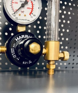 Аргоновый редуктор с двойным ротаметром HARRIS модель 821DB-30F-AR/CD