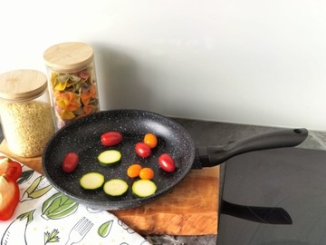 Marmory Set Pans Marorogle Mans включает в себя/газ