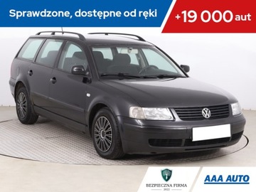 Volkswagen Passat B5 Kombi 1.9 TDI 115KM 2000