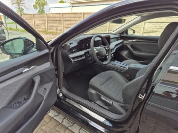 Skoda Superb III Liftback Facelifting 1.5 TSI 150KM 2026 Skoda Superb Drive 1.5 TSI DSG Auto z placu 150KM, zdjęcie 9