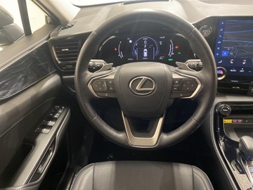 Lexus NX II SUV 350h 242KM 2022 Lexus NX 350h Prestige AWD II (2021-) Lexus NX 350, zdjęcie 11