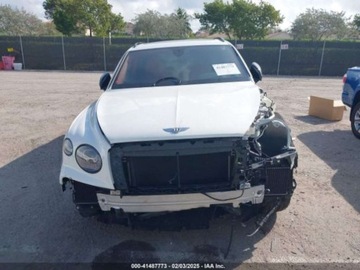 Bentley Bentayga 2022 Bentley Bentayga V8 2022 4.0l 4.0 Benzyna 542KM, zdjęcie 6