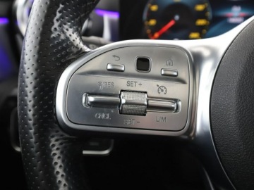 Mercedes Klasa A W177/V177 Hatchback Plug-In 1.3 250e 218KM 2020 Mercedes A 250 PHEV full LED navi skóra/alcantara, zdjęcie 35