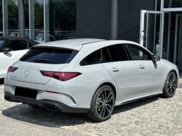 Mercedes CLA C118/X118 Shooting Brake Facelifting 1.3 200 163KM 2025 CLA 200 AMG Line Shooting Brake 1.3 (163KM) 2025, zdjęcie 1