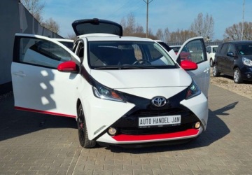 Toyota Aygo II Hatchback 5d 1.0 VVT-i 69KM 2016 Toyota Aygo 1,0 Ben Klima 69 km Benzyna 69KM, zdjęcie 23
