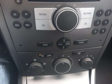 Opel Astra H Kombi 1.6 ECOTEC 115KM 2006 Opel Astra OPEL ASTRA H 1600 benzyna super stan 1.6 Benzyna 115KM, zdjęcie 15