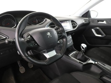 Peugeot 3008 II Crossover 1.6 BlueHDi 120KM 2017 Peugeot 3008 klima auto panorama navi czujniki, zdjęcie 13