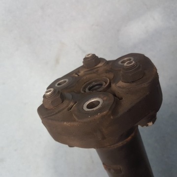 BMW E87 1.6B HŘÍDEL HNACÍ